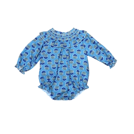 Pelele Hortensia para bebé de manga larga con estampado floral azul, hecho en España. Tejido 70% algodón y 30% poliéster. Tallas de 3 meses a 1 año