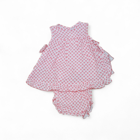 Jesusito Clavel para niña en tela liberty con estampado de claveles rojos y braguita a juego