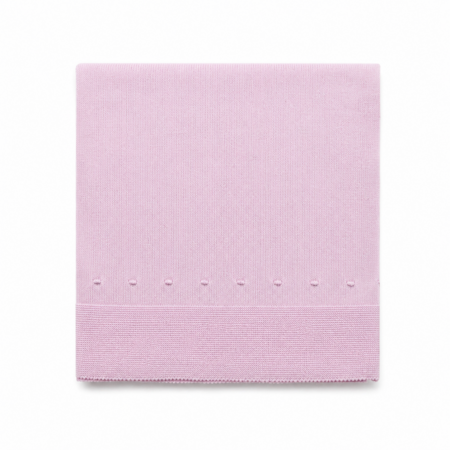 Manta de punto para bebé en color nude con diseño de bodoques en relieve, marca Machú, hecha a mano en España con 100% algodón de alta calidad