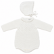 Vista frontal completa del conjunto de rana de manga larga de la colección Jaime en color blanco roto para tallas de 6 y 9 meses, con cuello y canesú de punto texturizado.